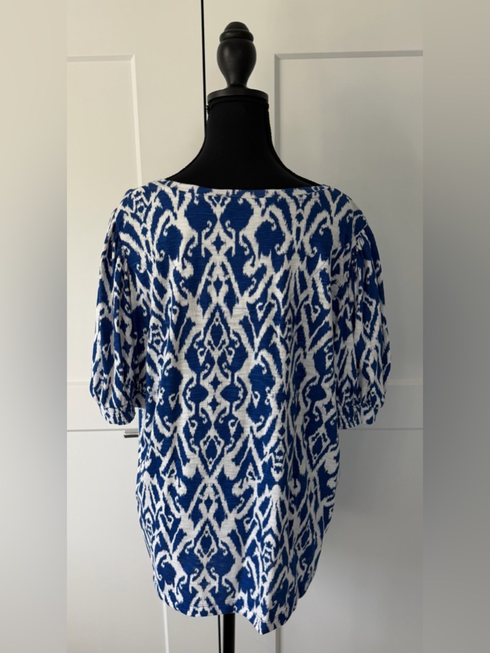 NWT Chico’s Blue & White‎ Patterned Women's Short Sleeve Top, XL - Picture 7 of 11